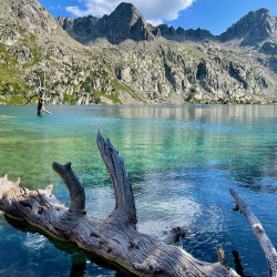 Au bord du lac des Encantats