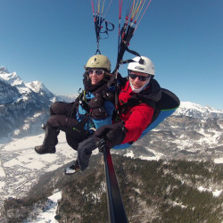 Vol en parapente en hiver