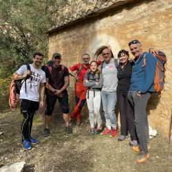 groupe d'amis et guide en via corda et via ferrata