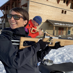 Marjorie au tir à la carabine Biathlon