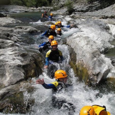 canyon-famille-saint-lary-journee