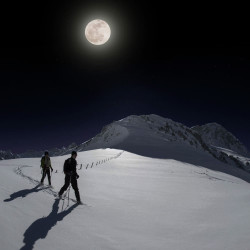 marcher en raquettes au clair de lune